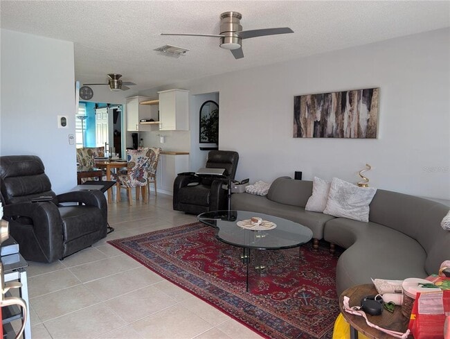 Building Photo - 3833 101st Terrace N