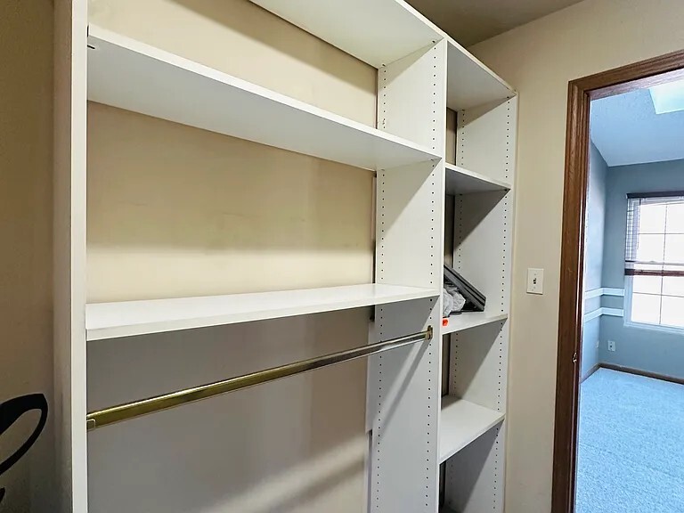 Walk In Closet - 1617 Estate Cir