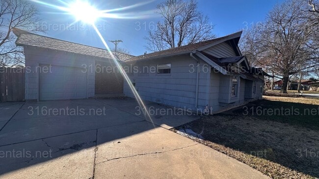 Building Photo - COMING SOON, PLEASE CHECK BACK.