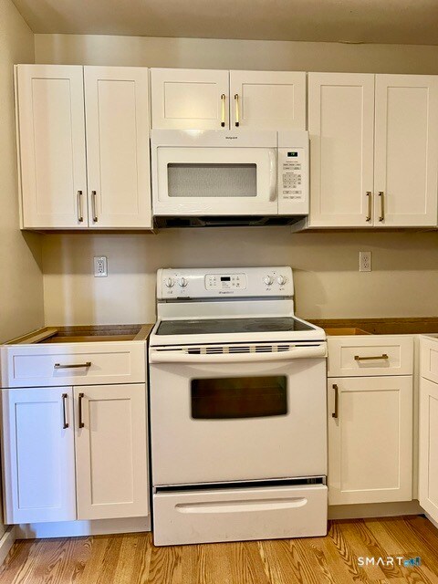 Building Photo - 2118 Cromwell Hills Dr