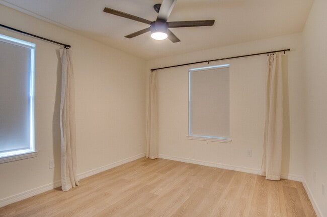 Building Photo - Stunning West Pensacola Home on Nearly an ...