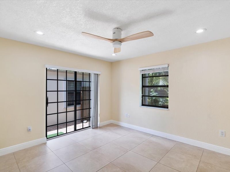 Flex Room - 6470 SW 38th St
