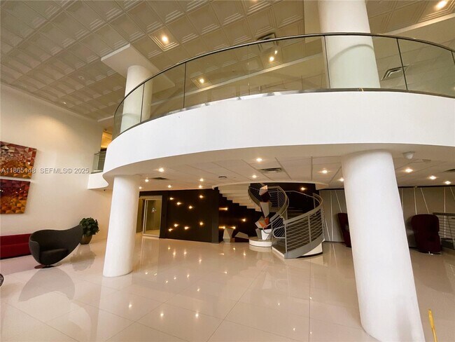 Building Photo - 5701 Collins Ave