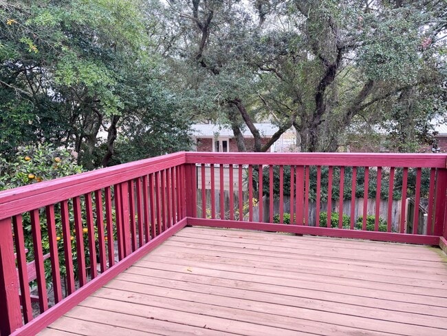 Building Photo - 345 Woodham Ct