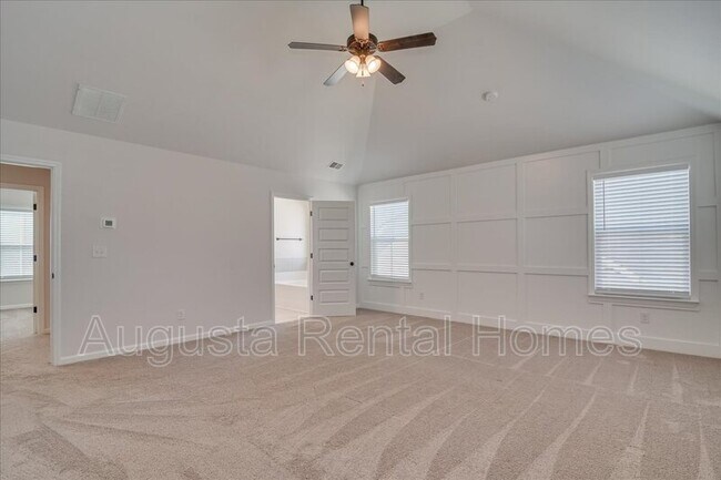 Building Photo - 528 Fermoy Ln