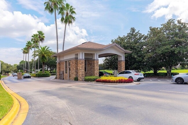 Building Photo - 15049 Spinnaker Cove Ln