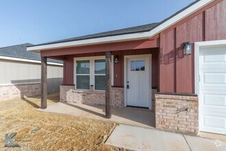 Building Photo - NEW CONSTRUCTION! 3 bedroom, 2 bath, 1 car...