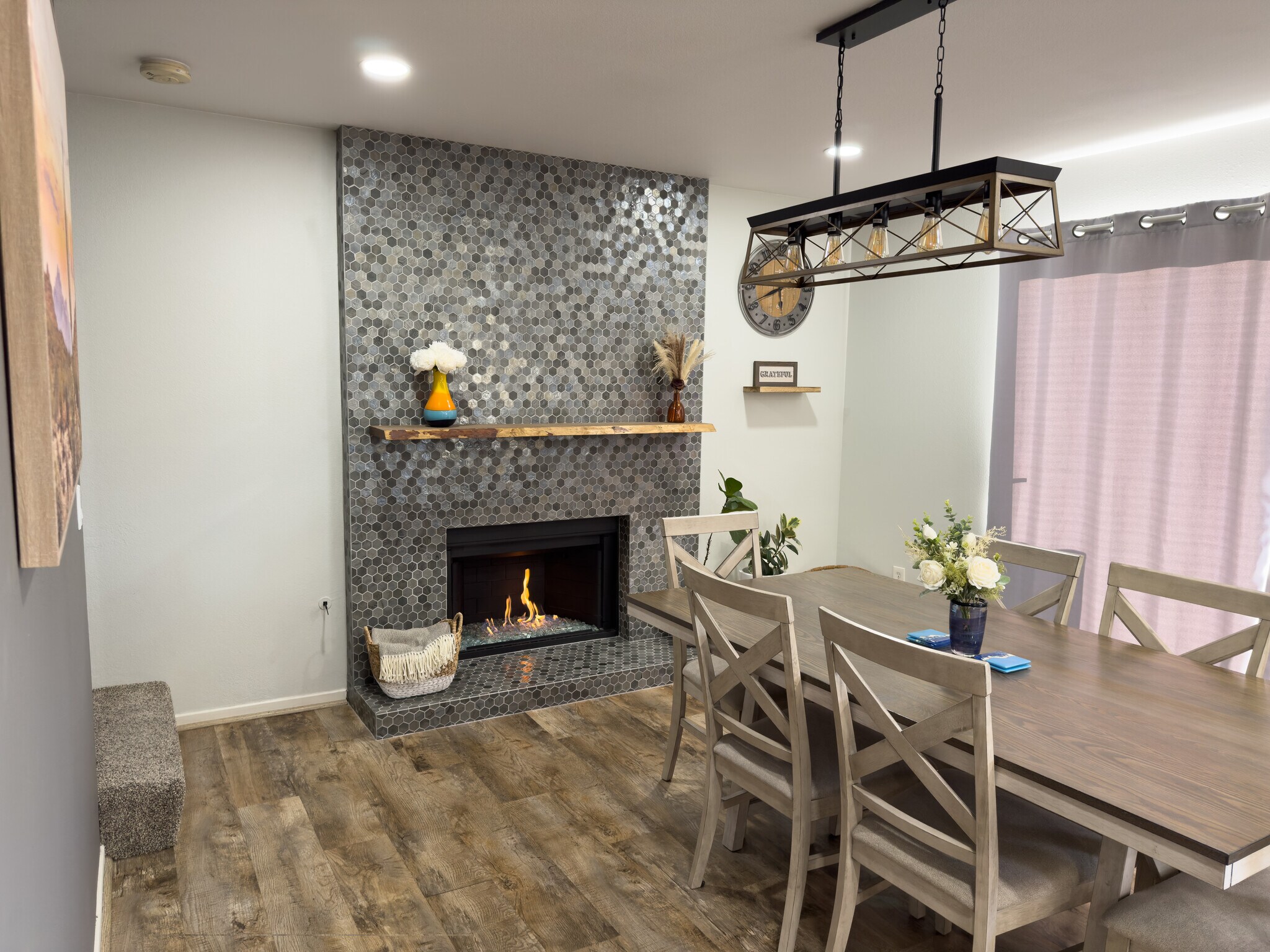 Building Photo - 8932 Gateway View Ct