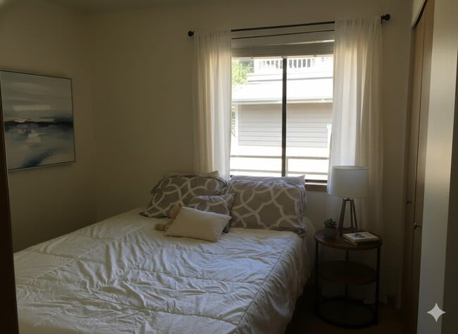 Building Photo - 1312 6th Ave N