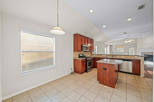 Building Photo - 7703 Stone Arbor Ln