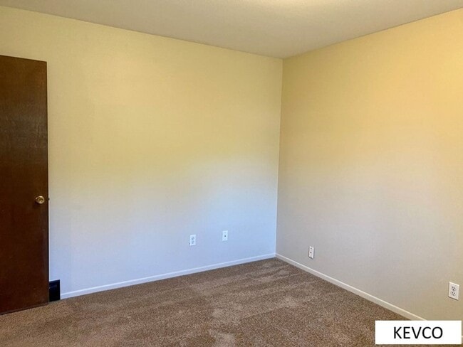 Building Photo - 1616-1618 Palm Dr