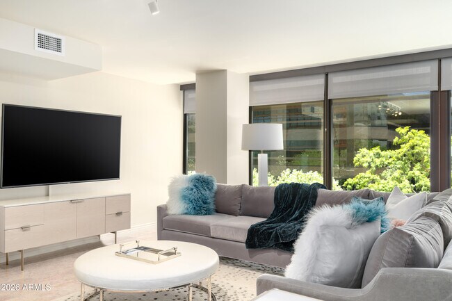 Building Photo - 4808 N 24TH St