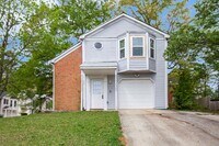 Building Photo - 3 bdrm  2.5 bath in Stone Mountain