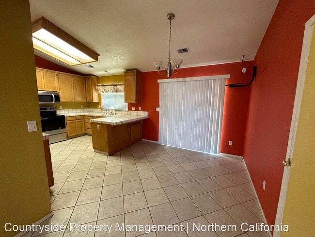 Building Photo - 3 br, 2 bath House - 1502 Barnum Ct