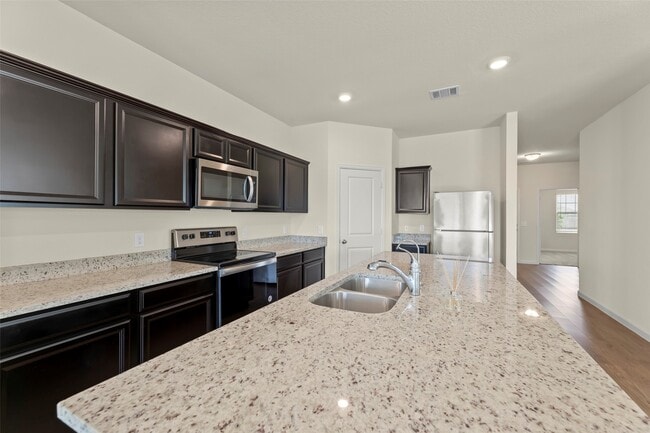 Building Photo - 10072 Pappas Dr