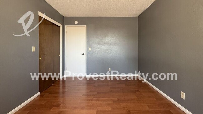 Building Photo - 10544 3rd Ave