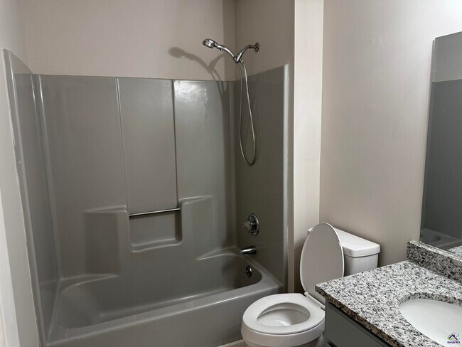 Building Photo - 408 Sunshine Way