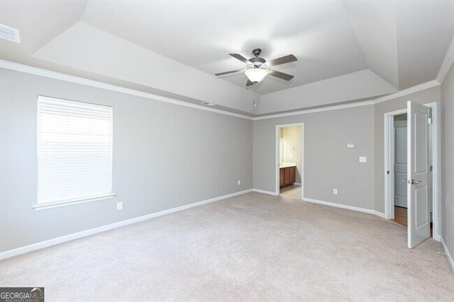 Building Photo - 117 Village Pkwy