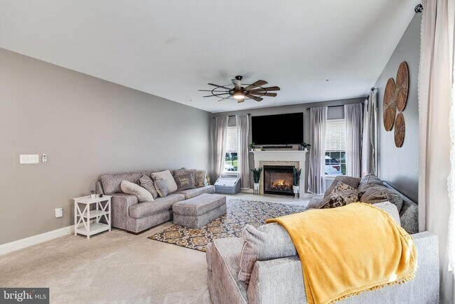 Building Photo - 39929 Grandview Haven Dr