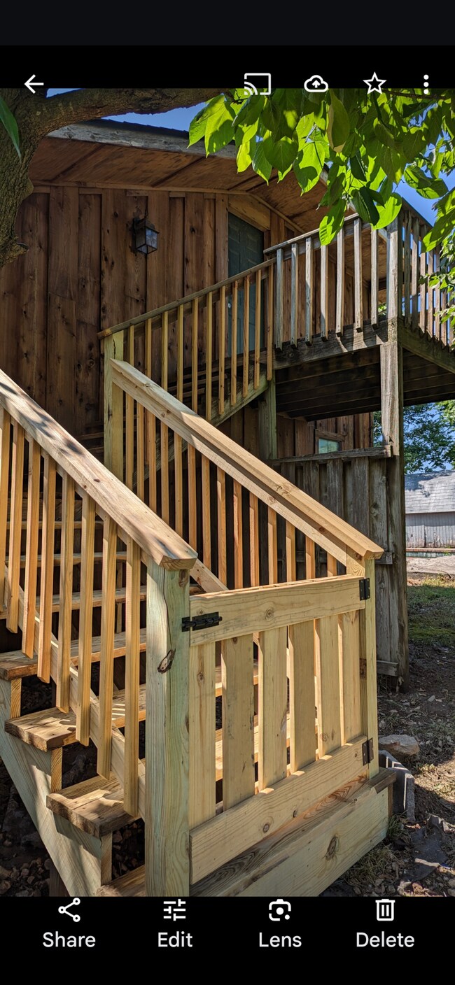 Primary Photo - 8580 Wagner Rd