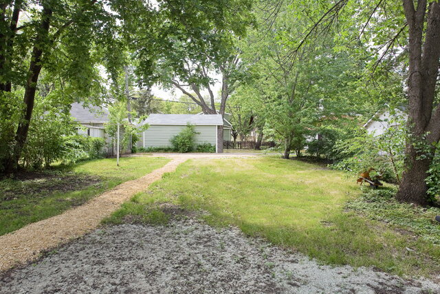 Building Photo - Charming 3-Bed Home in Southeast Minneapolis!