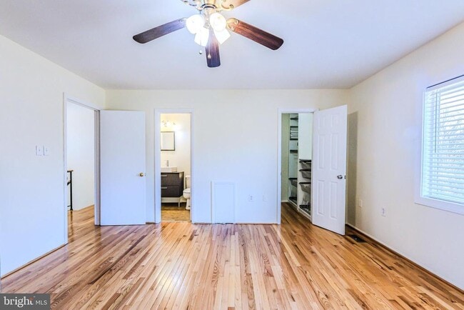 Building Photo - 13373 Hungerford Pl