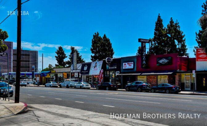 Building Photo - 4860 Van Noord Ave