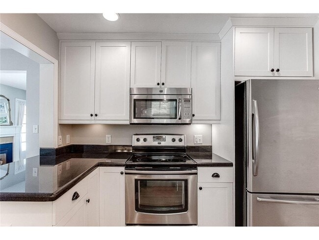 Building Photo - 1517 W 53rd St