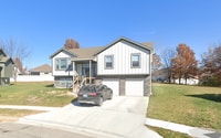 Building Photo - Don't miss out on this beautiful home!