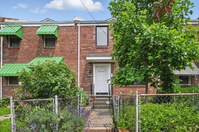 Primary Photo - 1137 19th St NE