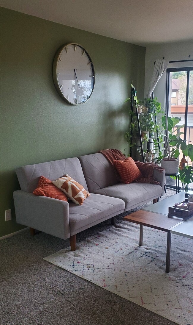 living room - 3955 Faircross Plz