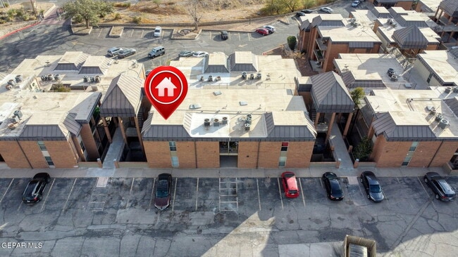 Building Photo - 4433 N Stanton St