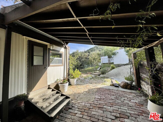 Building Photo - 22500 Monte Vista Dr