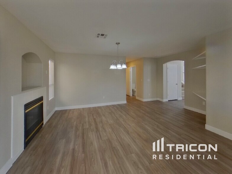 Building Photo - 1117 N Rainbow Meadows Dr