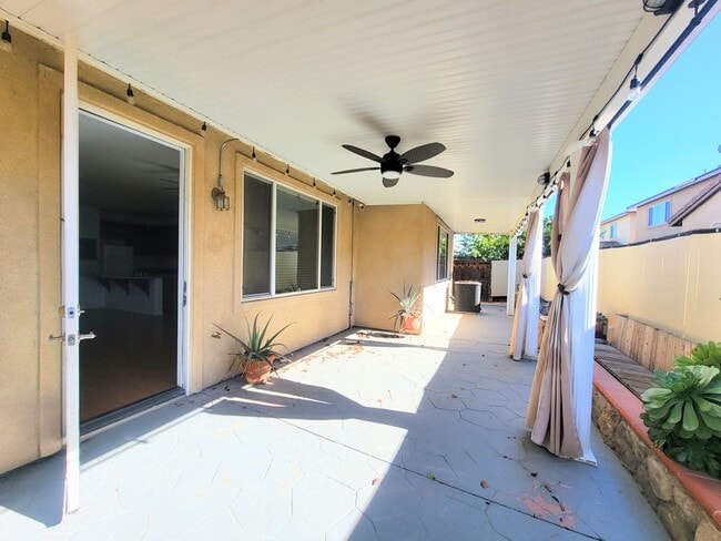 Building Photo - Gorgeous Single Story Home in Gated Community - Pool