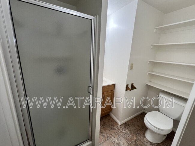 Building Photo - 270 2020 N
