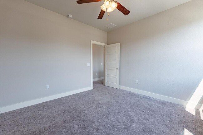 Building Photo - 6004 Corrine Ln