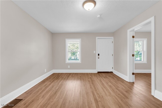 Building Photo - 3703 E 63rd St