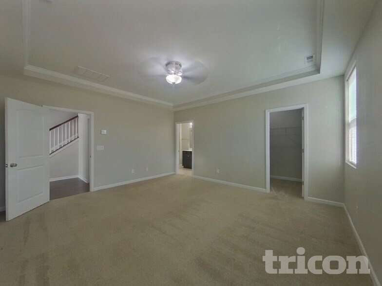 Building Photo - 1418 Kings Grove Dr