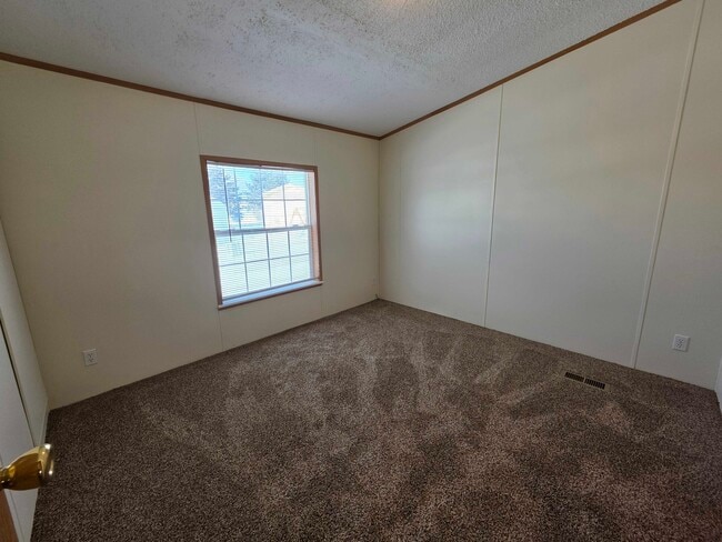 Building Photo - 4421 Beechwood St