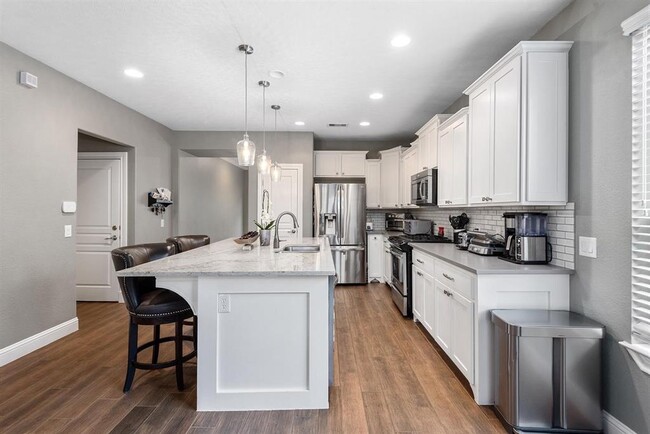 Building Photo - 30 Tidwillow Pl