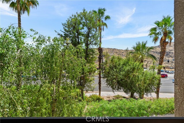 Building Photo - 2601 S Broadmoor Dr