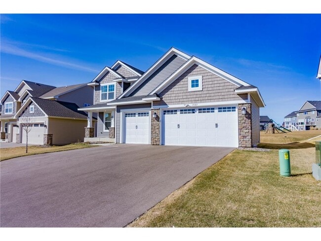 Building Photo - 1582 Edgebrook Ln