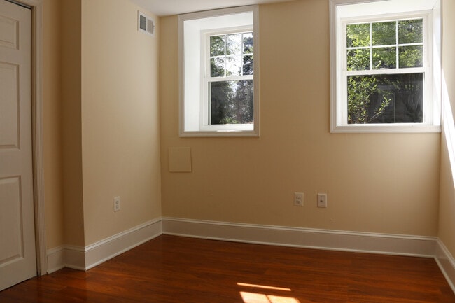 Front Bedroom unfurnished - 1641 Irving St NW