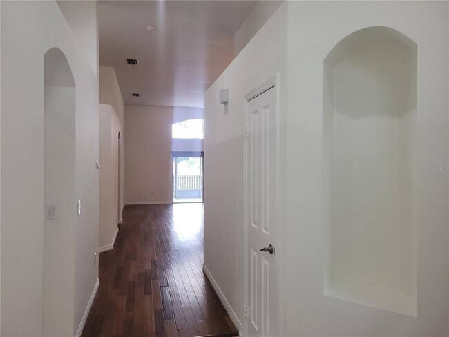 Building Photo - 2011 Cattleman Dr