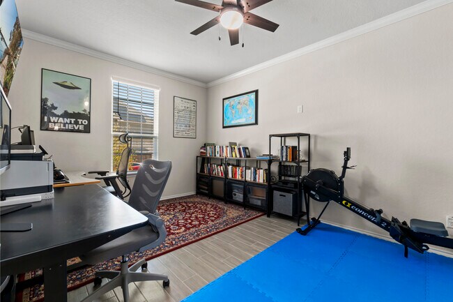 Building Photo - 1711 Dalhart