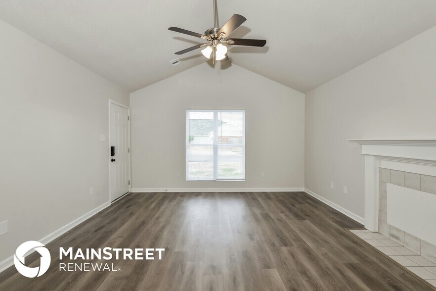 Building Photo - 4495 Andover Ln