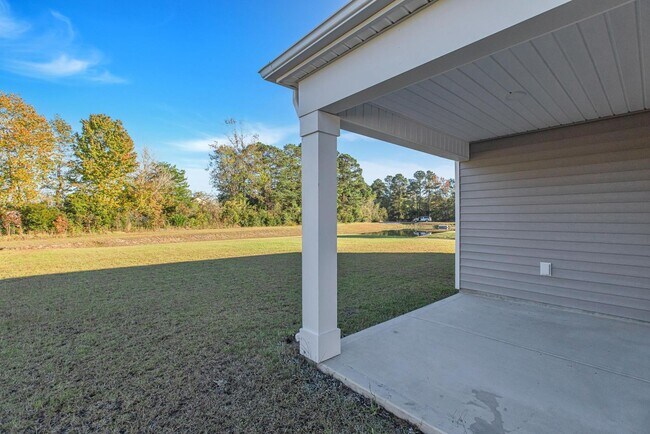 Building Photo - 113 Cassidy Ln