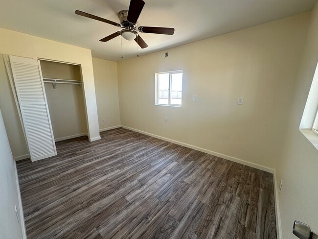 Building Photo - Cute newly remodeled 2 bed/1 bath home!