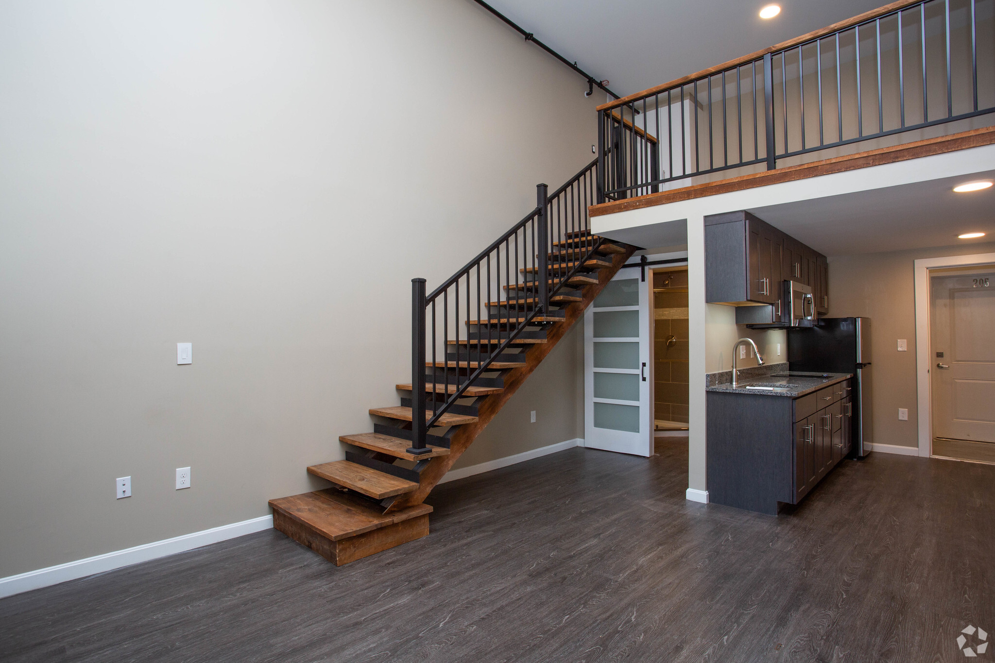 1BR, 1BA - The Concord Lofts